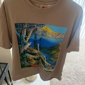 Nike Acg- Men’s crater lake shirt